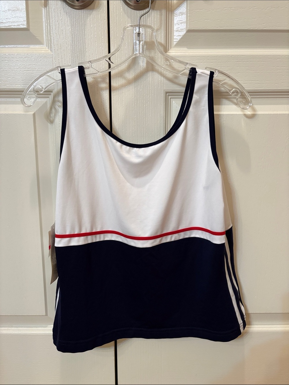 LILY’S OF BEVERLY HILLS  L